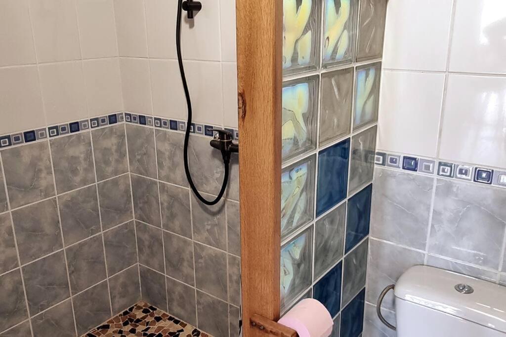 Bungalow Des Pensees Piscine Chauffee 28° Сен Дьони Екстериор снимка